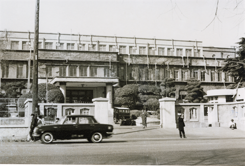 1970년대 부산대학교 의과대학과 병원 전경.bmp