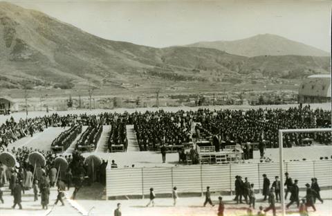 사본 -1970년대 졸업식 전경.jpg