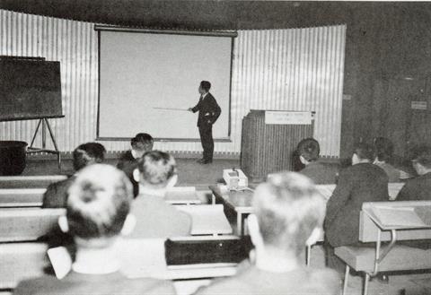 1970년 전국 물리학회 세미나.jpg